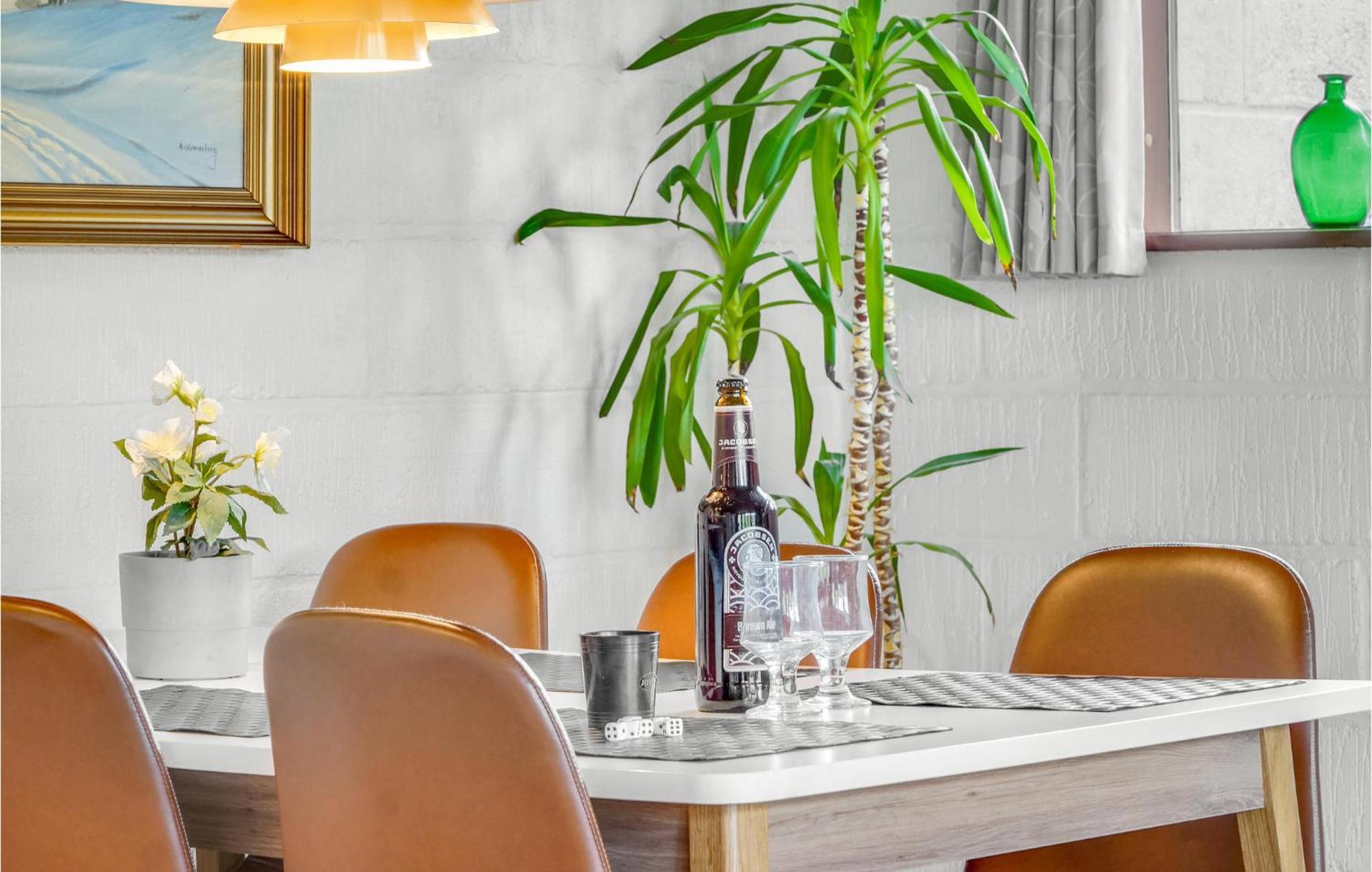 Amazing Home In Kalundborg With Kitchen Buitenkant foto